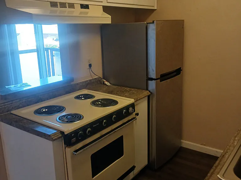490 Estudillo Ave #1 — Photo 9
