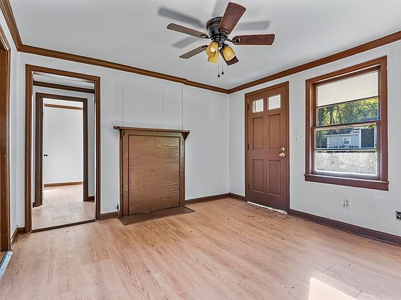 3rd image of 145 Bowling Ave