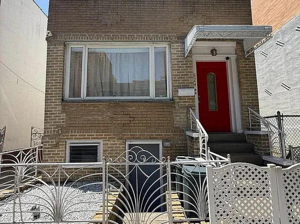 824 59th St, Brooklyn, NY 11220