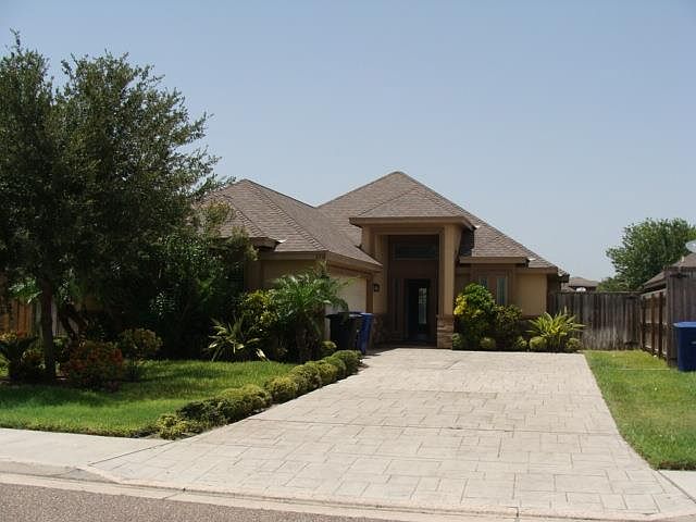 1st image of 4704 Xanthisma Ave