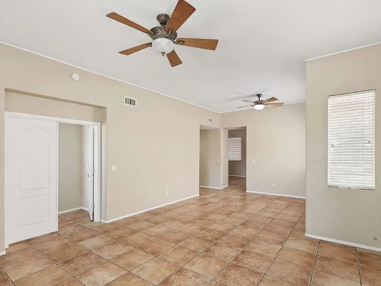 10476 E George Tolman Ln — Photo 3