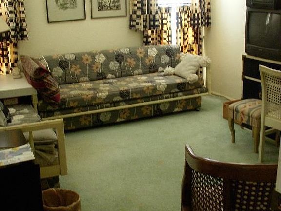 4th image of 6 Greenway Vlg N Unit 202