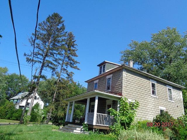 1st image of 2 Henry St