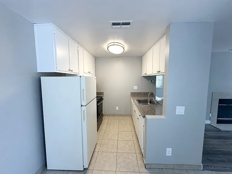 Riverfront Apartments — Photo 18