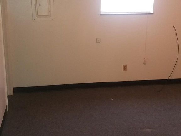 4th image of 2420 Washington St E APT 1
