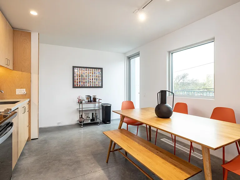 6 seated dining table