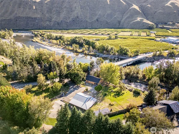 1482 Sleepy Hollow Road, Wenatchee, WA 98801