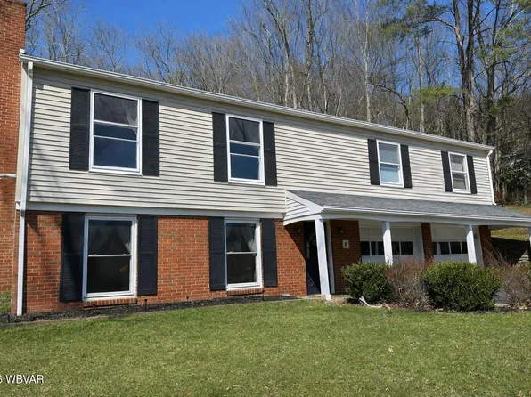 9 Parkwood Dr, Lock Haven, PA 17745