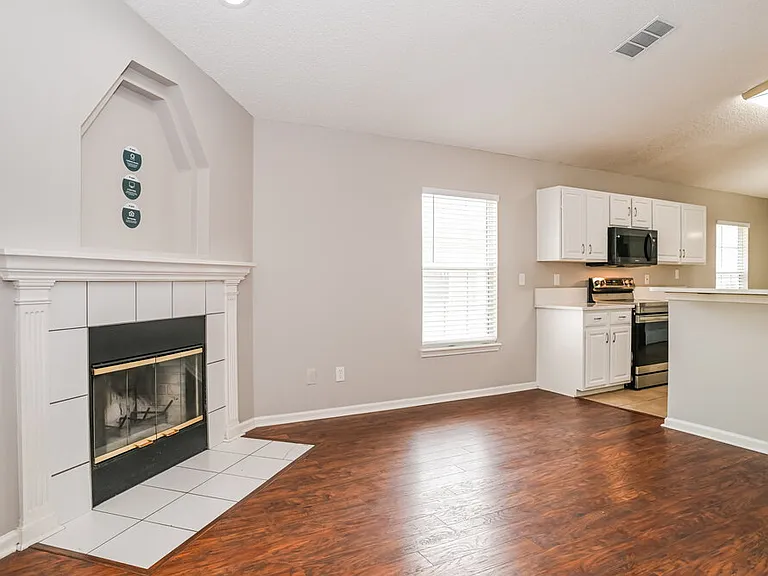 8237 Abbeyfield Dr — Photo 4