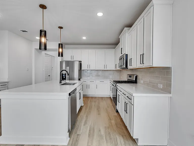 31422 Weathered Cabin Ct — Photo 10