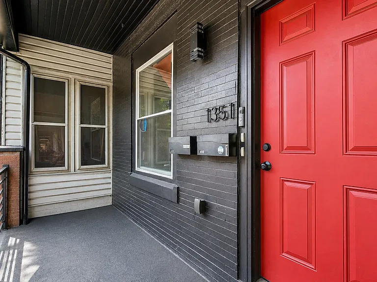 1351 Kerbaugh St #1 — Photo 12