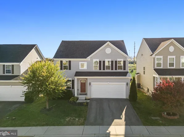 89 Sirocco Ct, Falling Waters, WV 25419