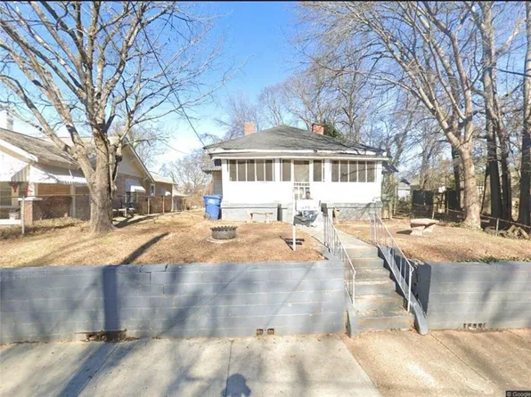 973 Pelham St NW, Atlanta, GA 30318
