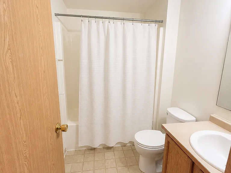 10628 57th Dr NE — Photo 12