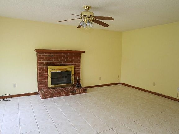 2nd image of 968 Honeycutt Way
