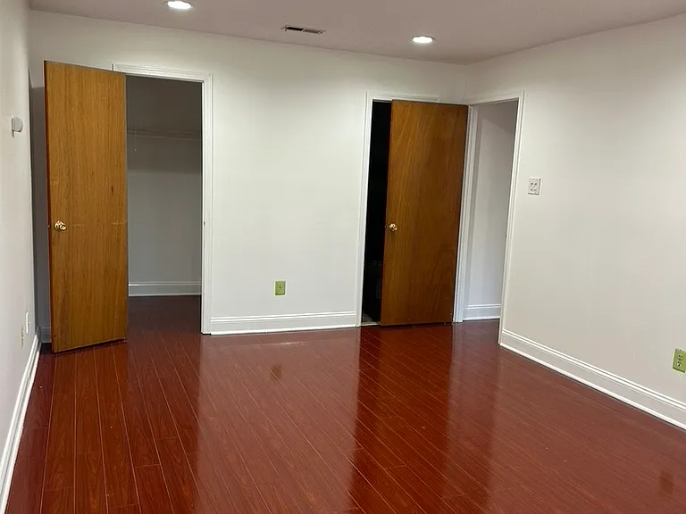 816 Edison Glen Ter — Photo 12