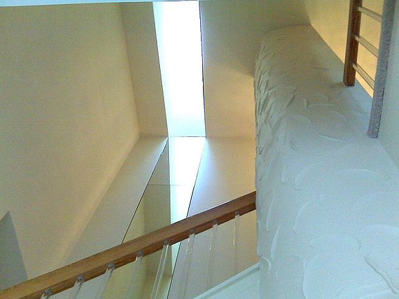 high ceilings and 2 skylights