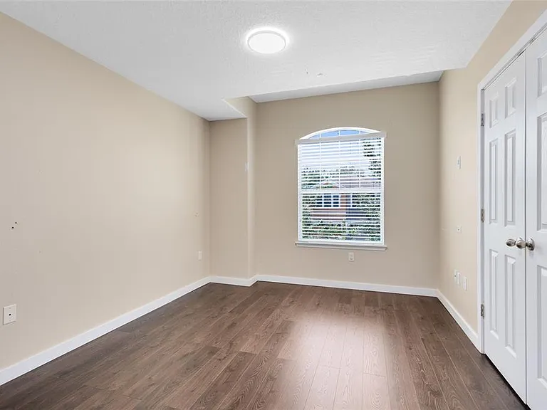9625 Silver Buttonwood St — Photo 16
