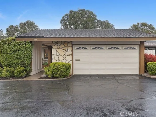 1229 Cabrillo Park Dr, Santa Ana, CA 92701