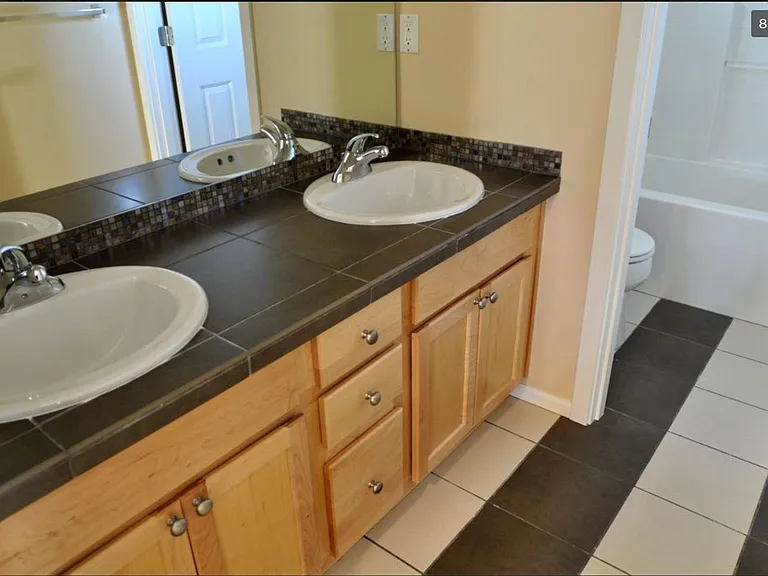 4418 S 220th St — Photo 5