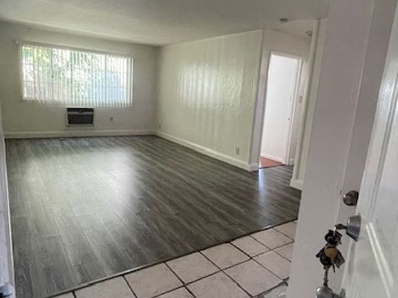 4th image of 1551 Lacey Ct APT 2