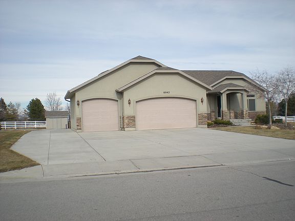 2nd image of 6042 W Indian Pony Way