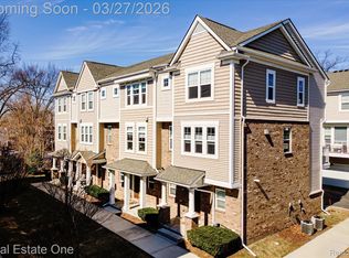 1081 N Sherman Dr, Royal Oak, MI