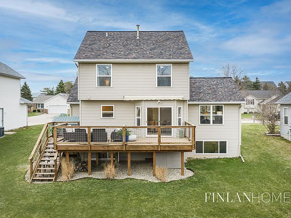 2nd image of 9061 Glengarry Ct SE