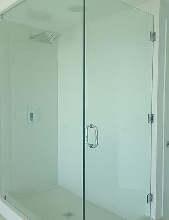 4th image of 460 NE 28th St APT 2507