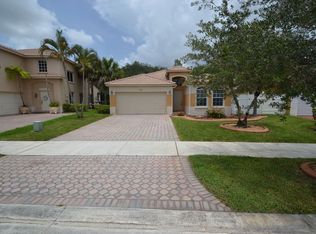 142 SW 206th Ave, Hollywood, FL 33029