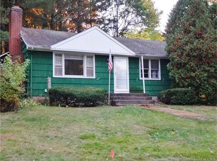 34 Westwood Ave, Plainville, CT 06062