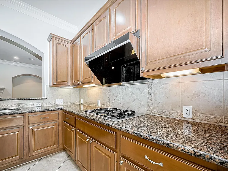 1522 Olive Park — Photo 14