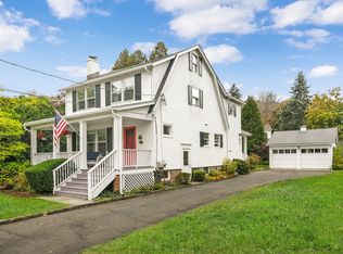 17 Meadow Pl, Rye, NY 10580