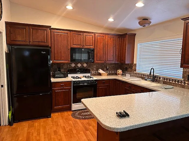 1768 Rolling Hills Dr — Photo 29