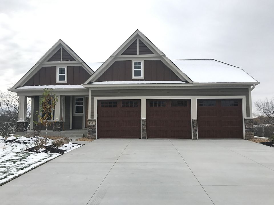 1st image of 1080 Pine Hill