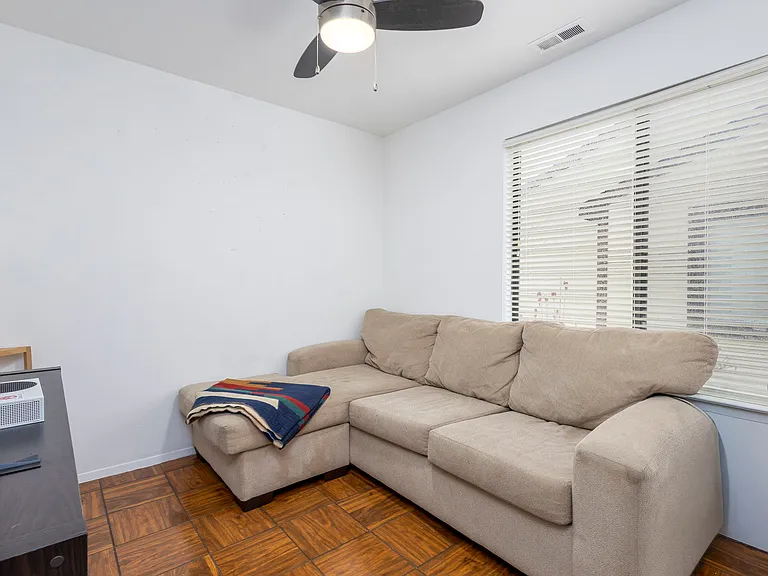 24285 Evergreen Rd — Photo 13