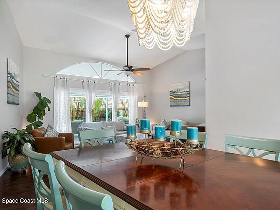 5th image of 504 Bay Cir