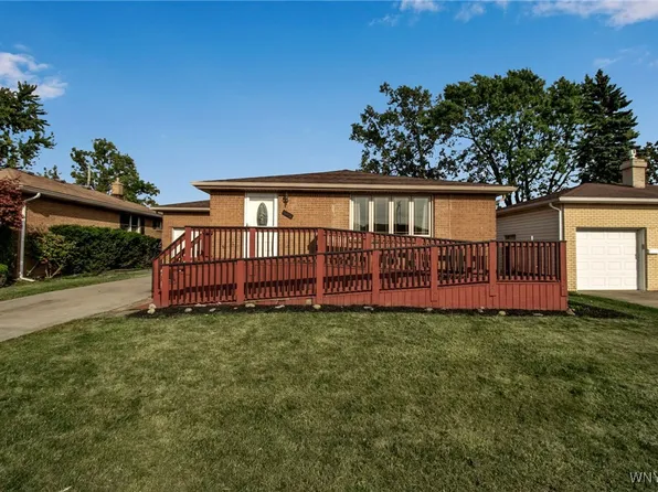 137 Banko Dr, Depew, NY 14043