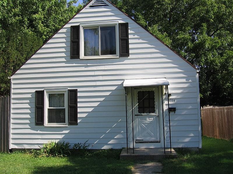 1st image of 2144 W Bataan Dr