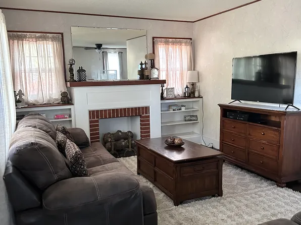 (undisclosed Address), Lamar, CO 81052