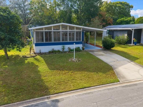 1234 Dustin Dr, Lady Lake, FL 32159