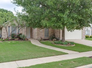 4013 Sweetwood Ct, Haltom City, TX 76137
