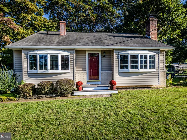 15 Garrett Rd, Newark, DE 19713