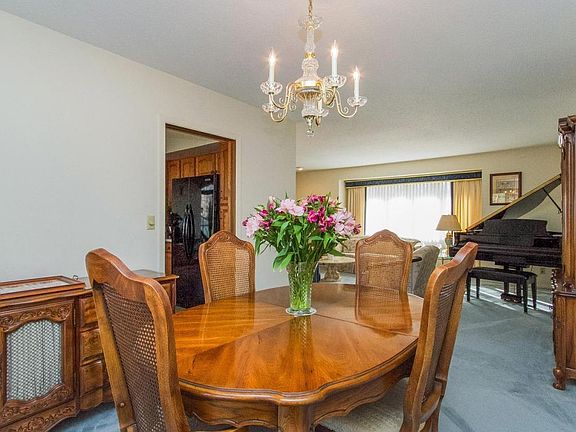 4th image of 2812 Northwood Dr