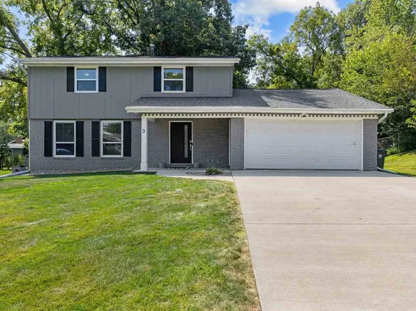 3 Georgetown Cir, Iowa City, IA 52245