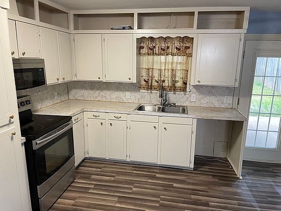 5th image of 9220 N Southland Park Dr
