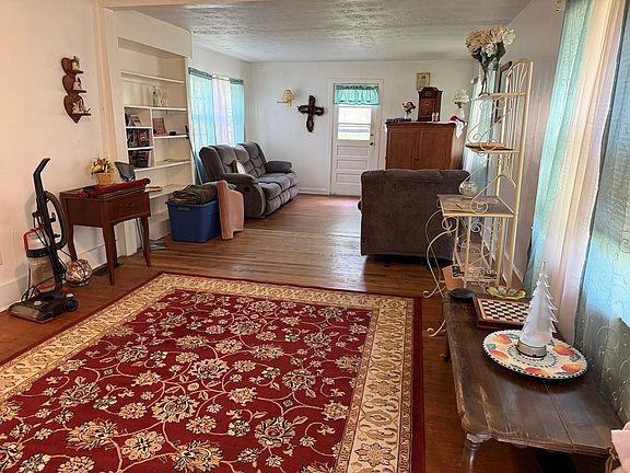 4th image of 1056 Murphy Grove Rd