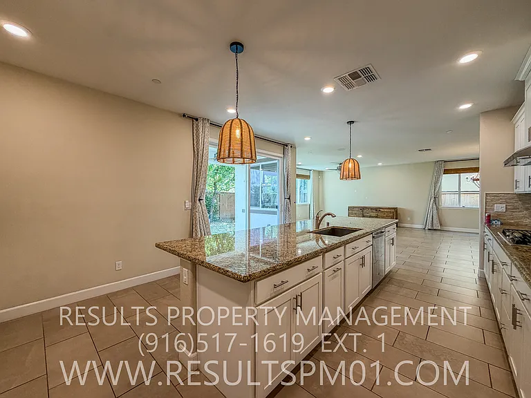 1573 Osborn Dr — Photo 15