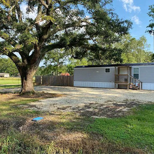 29425 James Chapel Rd N — Photo 1