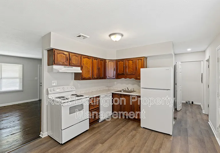604 Hi Crest Dr — Photo 9